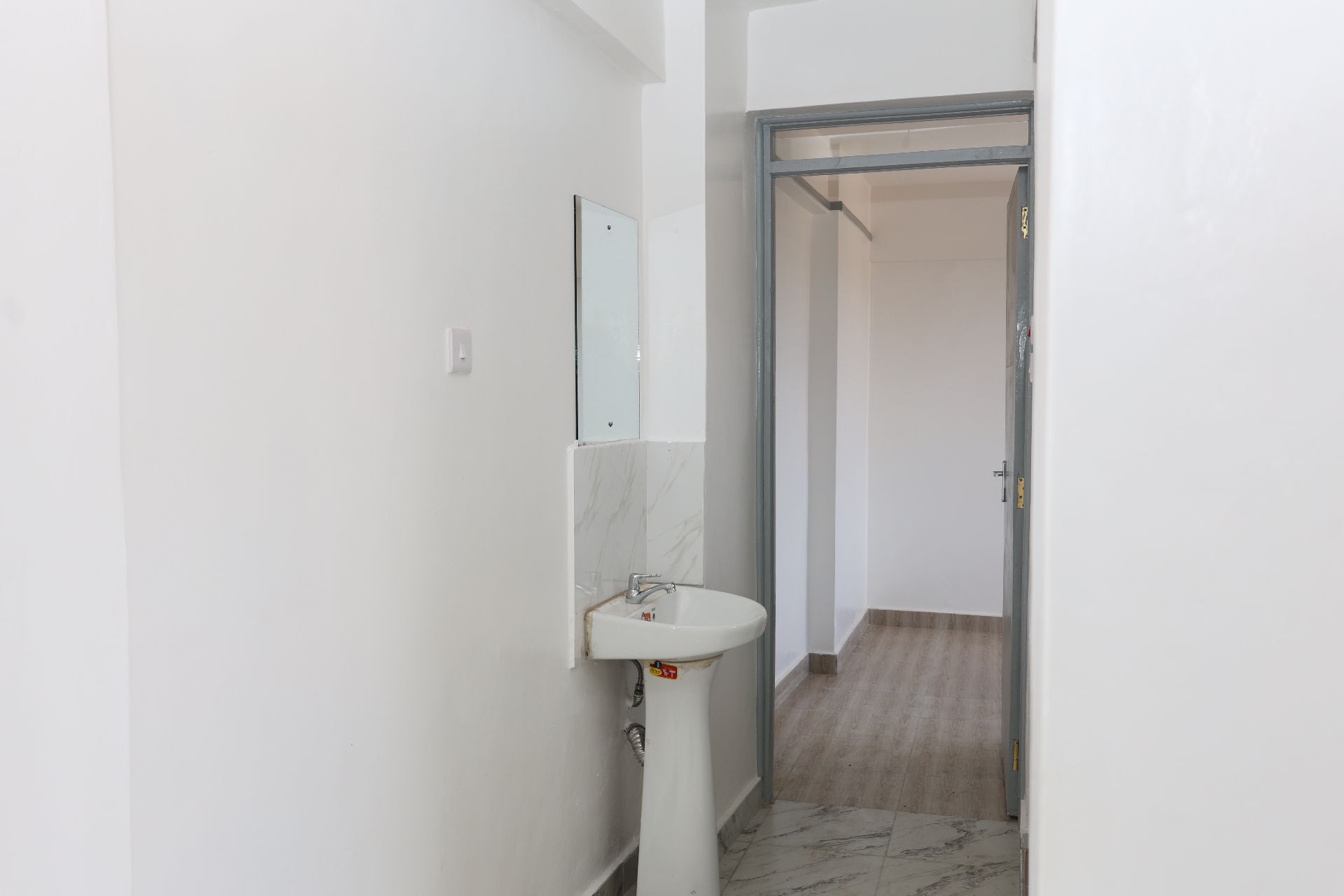 One Bedroom, photo 5