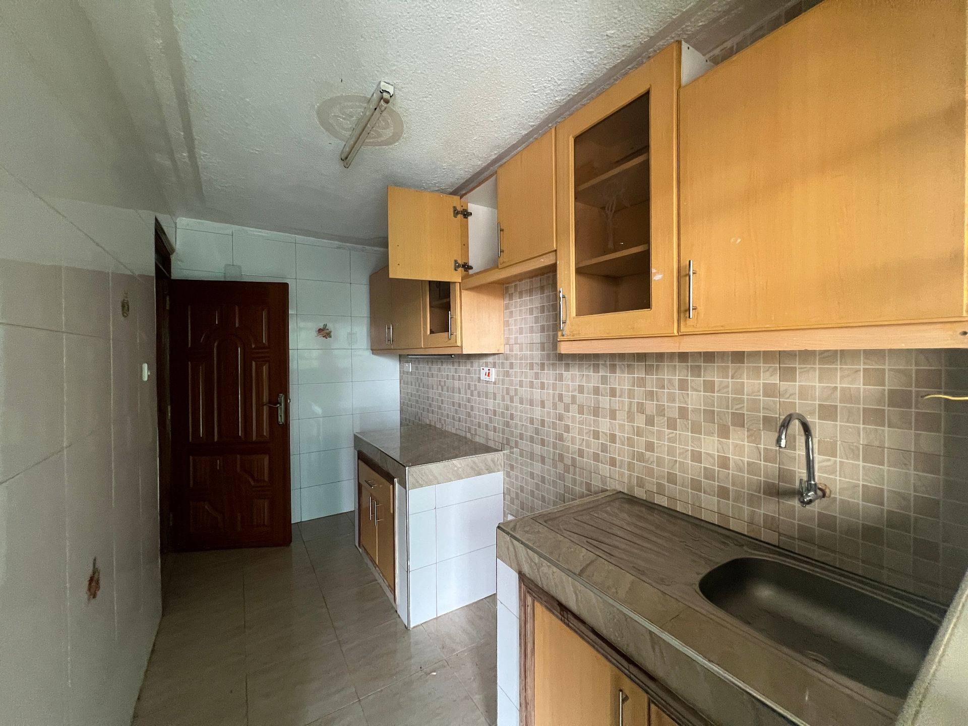 One Bedroom, photo 2
