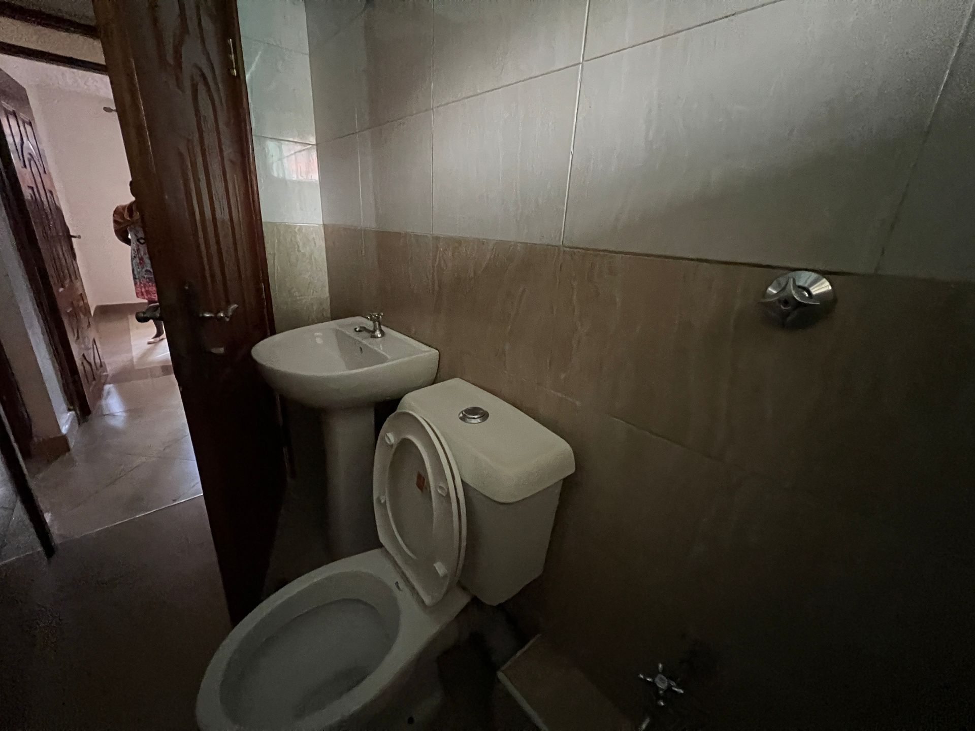 One Bedroom, photo 3