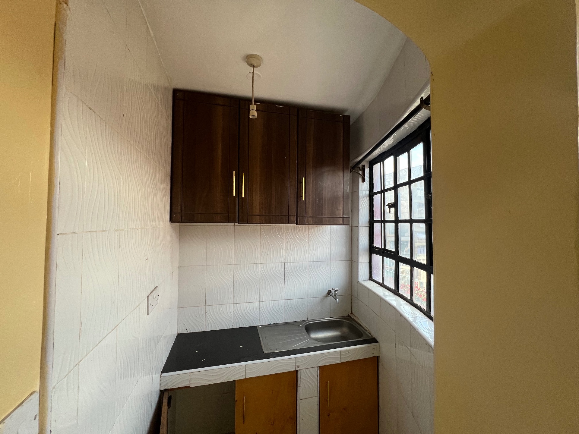 Stylish Apartment with Modern Finishes in Kasaran for Professionals 1-Bedroom Uniti, photo 2