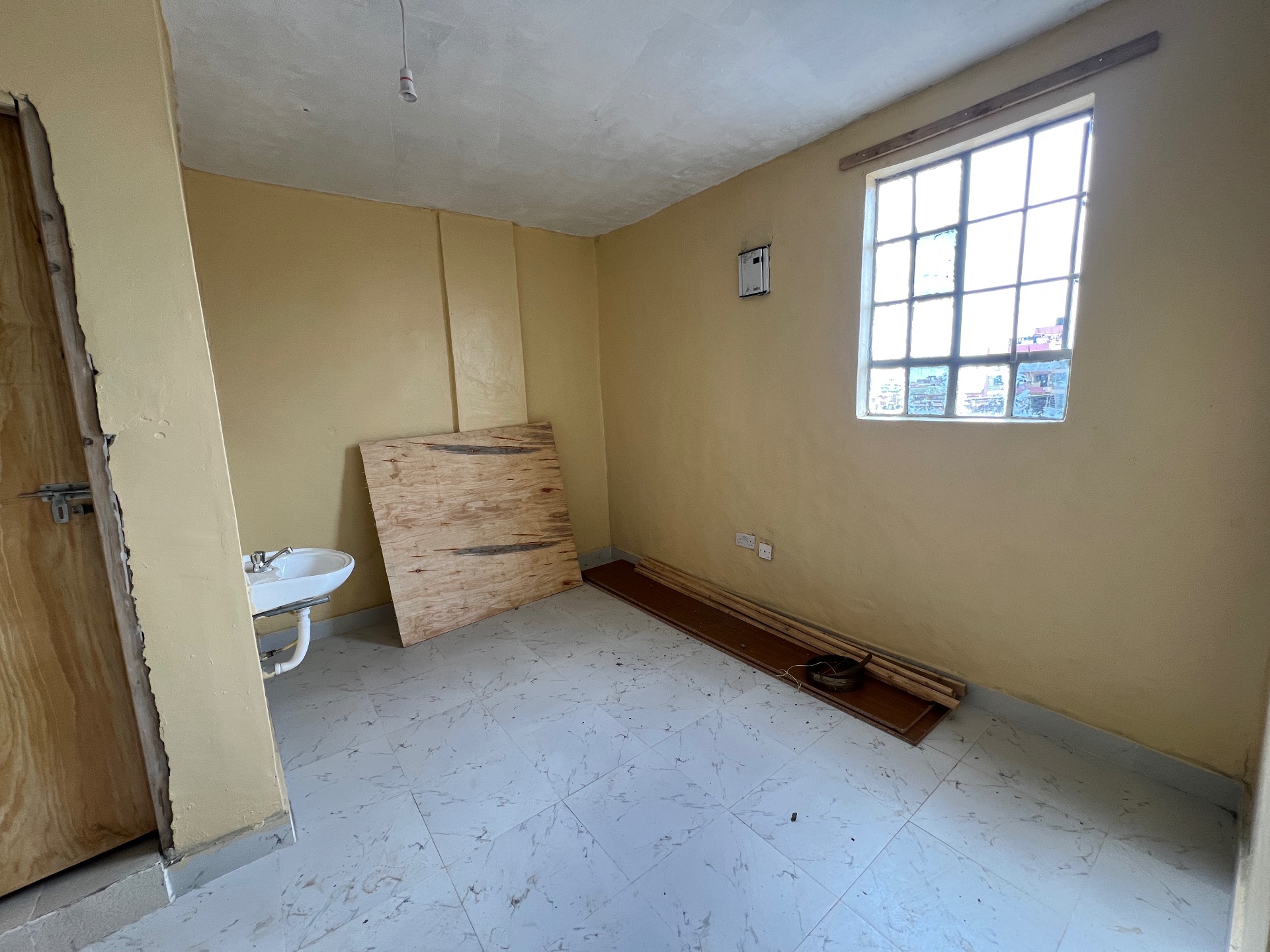 Bedsitter in Kasarani Seasons nearEquity bank  – Secure & Affordable, photo 3