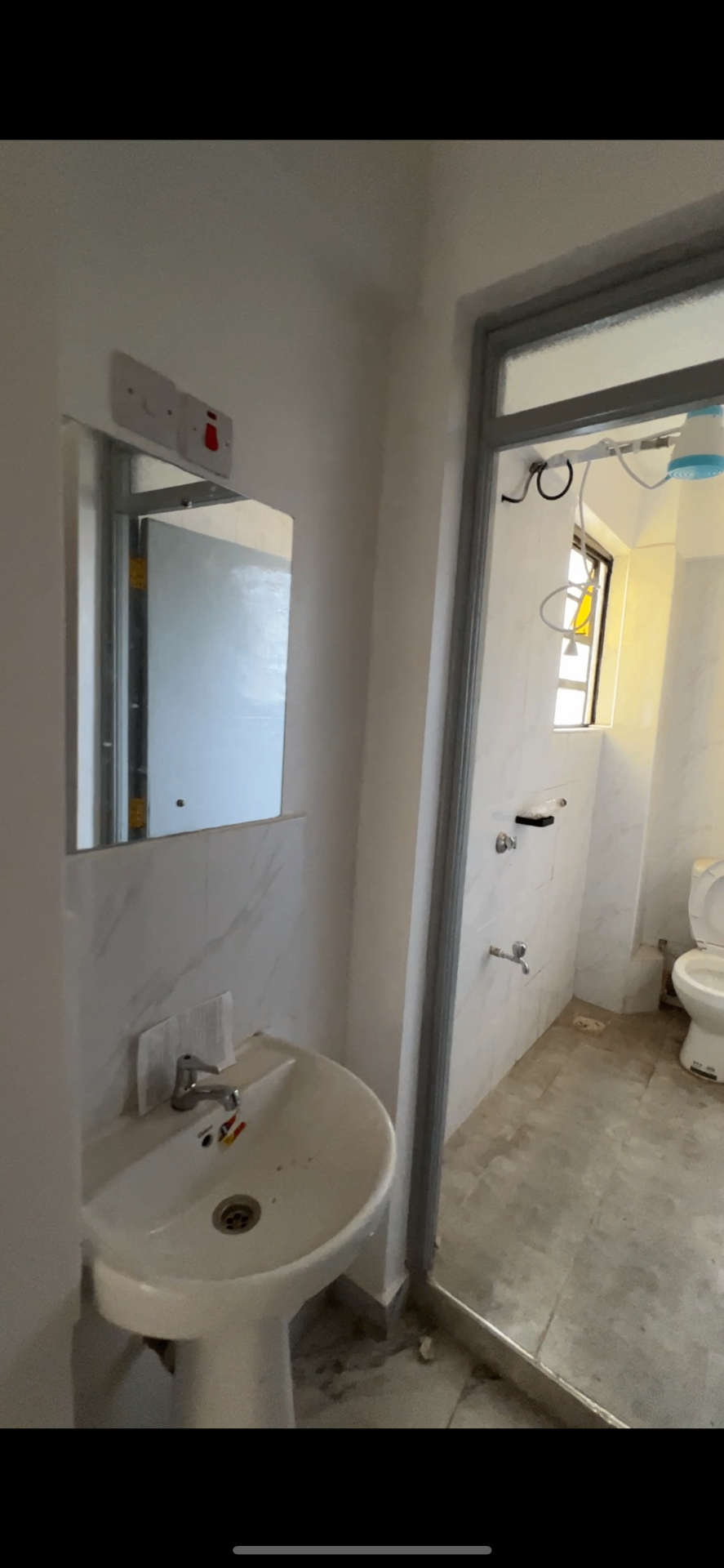 1-Bedroom with Parking in Clay City Clean and Secure Unit at Yellowstone, photo 4