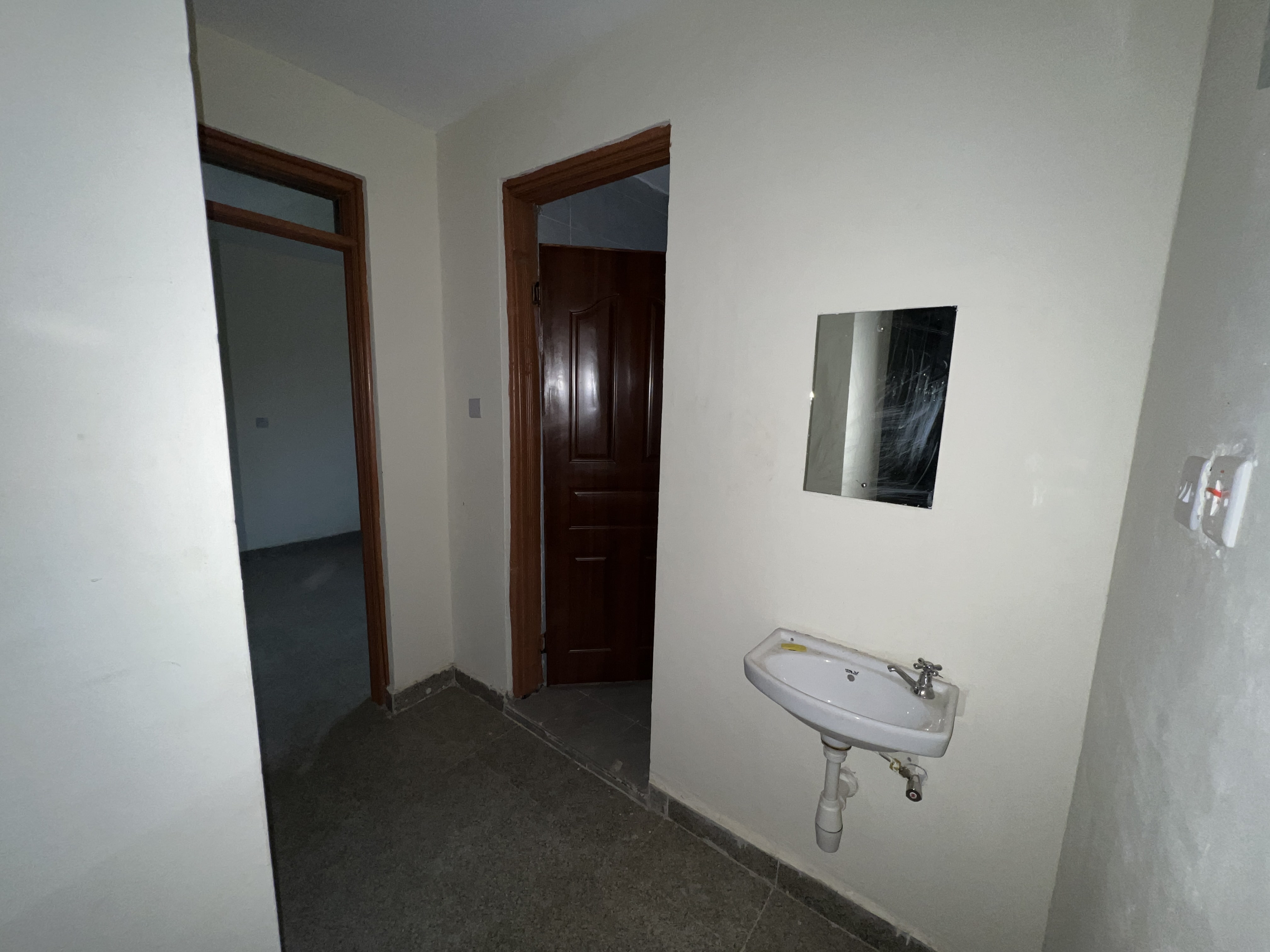 Modern Two Bedroom in Kasarani Mwiki with Parking, photo 3