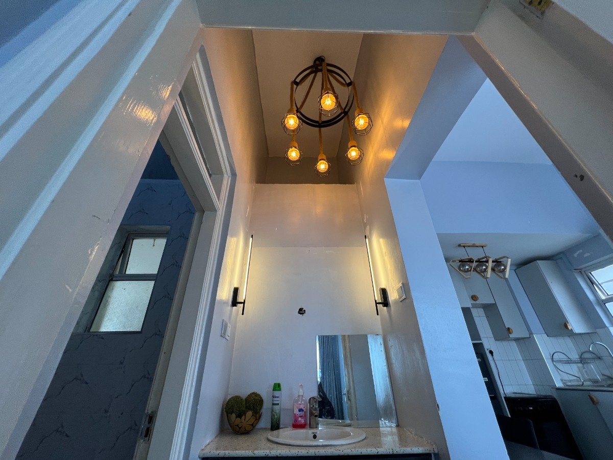 One Bedroom Air Bnb in Ngong Road Racecourse Gardens near Golf Park